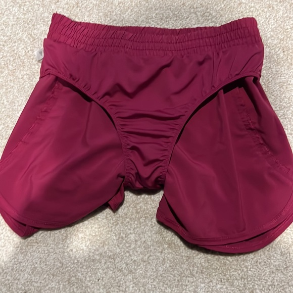 LIKE NEW! running shorts - Picture 5 of 5